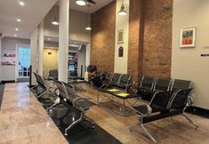 Others 3 Iconic Hotel