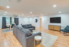 其他 2 14 Mi to Dallas: Irving Escape w/ Patio & Fire Pit