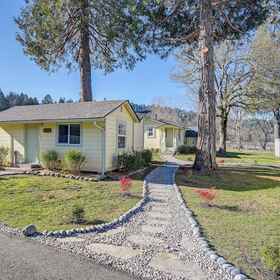 Primary image1Near Rivers & Trails: Cabin in Rural Grants Pass,约瑟芬县公寓
