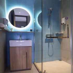 Room 1 Home Inn NEO (Shenzhen Dongmen Pedestrian Street Sunbu Subway Station), Fanling Station Hotels