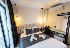 Lain-lain 5 D Twins plus Hotel