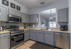 Khác 5 236 Regal Palms