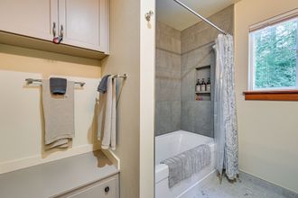 Khác 4 Deck, Hot Tub & Fire Pit: Mtn-view Packwood Cabin