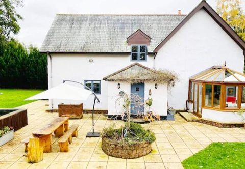 其他 5-bed Home - Sleeps 12, Pool, Garden & Play Area