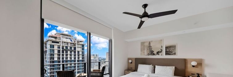 Others Skyline Chic Downtown Studio Getaway