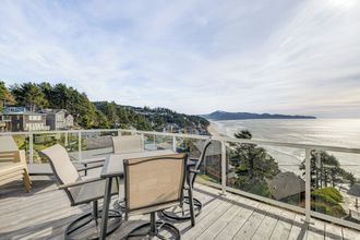 其他 4 Oceanside Escape w/ Stunning Views: Walk to Beach!