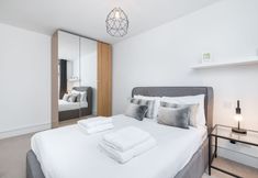 Others 3 Regency Residences - Fitzrovia - by Frankie Says