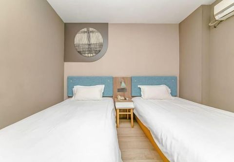 Others Homeinn · neo (Shanghai Zhongshan Park Subway Station)