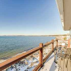 Interior 1 Ocean Views & Beach Access at Cottage on Birch Bay, Hotel Birch Bay State Park