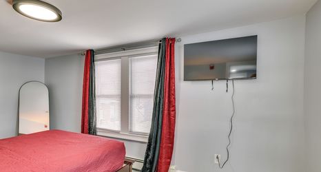 其他 2 Renovated Retreat in Downtown Waterbury!