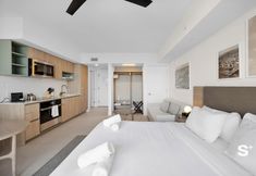 Others 3 Sky High Stay Sleek Studio in Miami