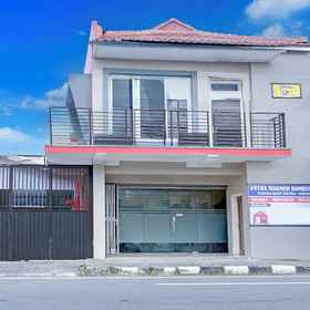 Primary image 1 Hotel O Stasiun Tegal Near Alun-Alun Formerly Lumina Guest House, SD Budi Mulia Muhammadiyah Hotels