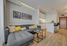 Others 7 Romanca Deluxe Studio - City View