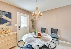 其他 4 3 Mi to Kroger Field: Dtwn Home w/ Pool Table!