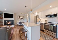 Lain-lain 3 Seventh Mt 1417 1 Bedroom Home