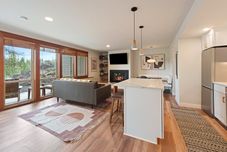 Lain-lain Seventh Mt 1417 1 Bedroom Home