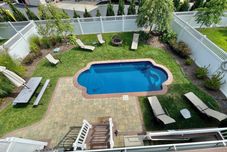 Others Lake Avenue 24