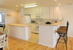 Others 5 Palm Drive 36501 #1306