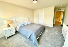 Others 3 Venice Court 21675