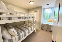 Others 2 THE Crest 204