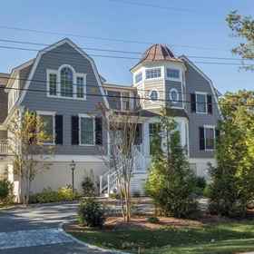 Primary image 1 アンカー ロード 81, サランジ・サティヤジット MD ホテル