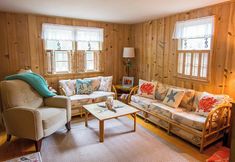 Others 6 Columbia Avenue 121