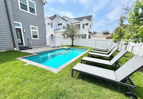 其他 Laurel Street 3