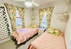 Others 3 OAK Avenue 33