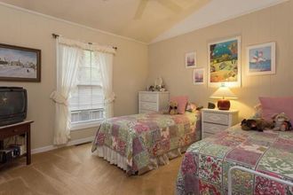 Others 4 Cedar Road 22