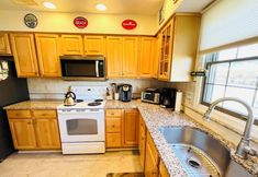 Lain-lain 7 Bayard Avenue 218