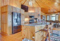 Lain-lain 6 Dock & Beach Access: Scenic Lake Ossipee Cabin!