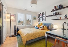 อื่นๆ 7 Spacious Family Retreat Media Room & Patio 3 Bedroom Home