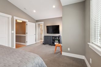 อื่นๆ 4 Spacious Family Retreat Media Room & Patio 3 Bedroom Home