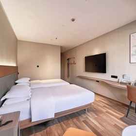 Room 1 Juncheng Hotel, Khách sạn Tường An