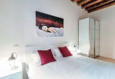 Others 2 Pleasant Family Apt next to Lake Como