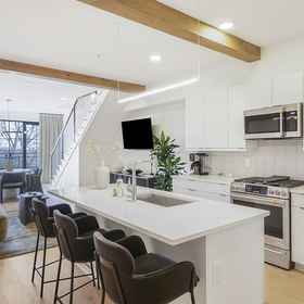 Room 1 Peters Street Lofts in Atlanta, Peachtree Center Hotels