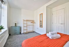 기타 4 3 Bed Duplex in Central Pontcanna