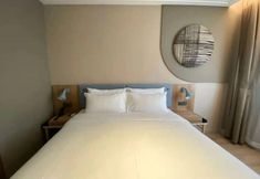 Others 7 Homeinn · neo (Shanghai Hutai Road Xingzhi Road Subway Station)