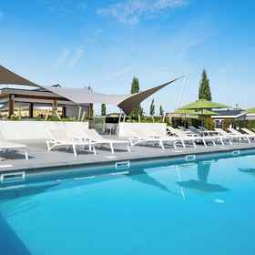 Primary image 1 ชาเลต์ ใน เบเมเลน ใกล้ เบเมเลอร์เบิร์ก รีเซิร์ฟ, โรงแรม & ที่พัก Fort Sint Pieter