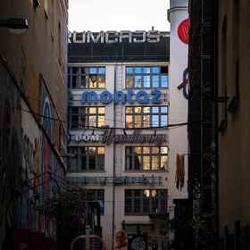 Primary image1Neon 45 Apartment - ProperUNIT,弗罗茨瓦夫大学飯店