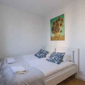 Primary image1ShortStayPoland Waliców B171,华沙中国签证申请服务中心飯店