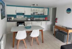 Others 5 Sea View - 1min to Beach - Dog Friendly - 4 Guests