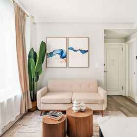 Room 1 73-320 New 1BR 1bth UWS Doorman Gym, New York State Hotels