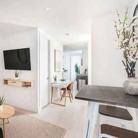 Room 1 48-3fe 2BR Prime Midtown West, Jacob K. Javits Convention Center Hotels