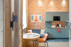 Others Oak Doors Apartament w Rynku ProperUNIT