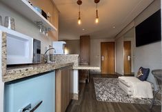 Others 7 Sun Square i4iS