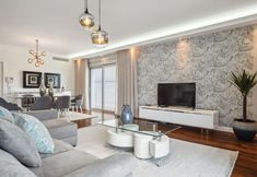 อื่นๆ 4 Suburban Views by Homie