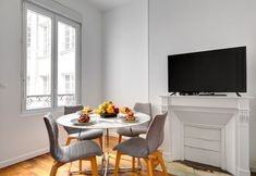 Others 4 Cozy 1BR Apartment Near Notre Dame