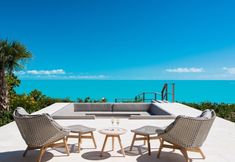 Others 7 Private Oceanfront Luxury Infinity Pool Slide
