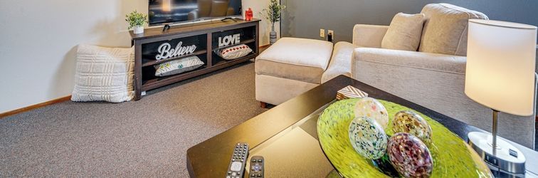 其他 2 Mi to Burien: Peaceful Studio w/ Deck!